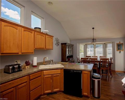 40015 Ryan Ct, Elyria, OH 44035 photo 14