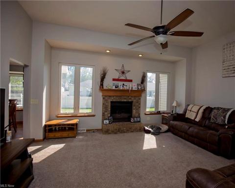 40015 Ryan Ct, Elyria, OH 44035 photo 9