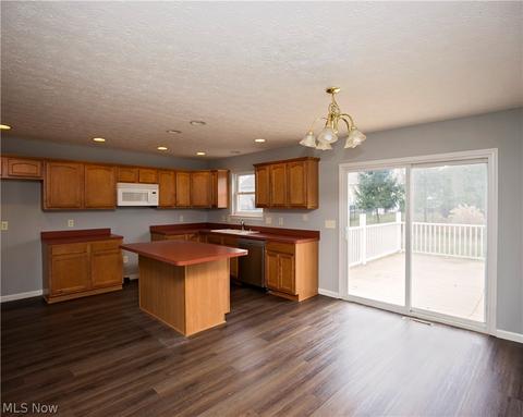 39083 Ryan Ct, Elyria, OH 44035 photo 17