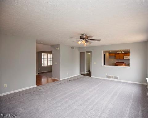 39083 Ryan Ct, Elyria, OH 44035 photo 12