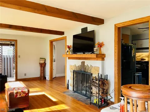 9016 Snow Rd, Parma, OH 44130 photo 22