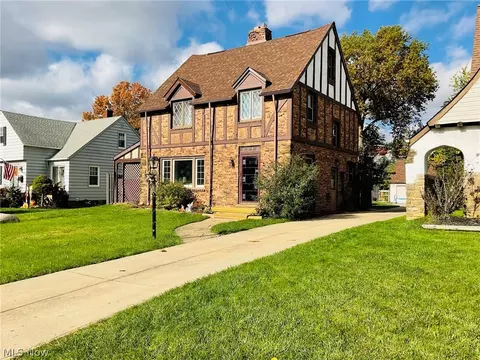 9016 Snow Rd, Parma, OH 44130 photo 34