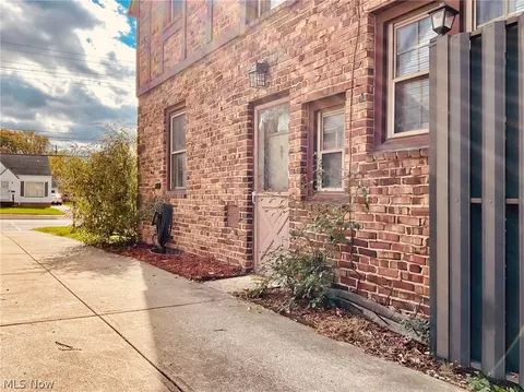 9016 Snow Rd, Parma, OH 44130 photo 30