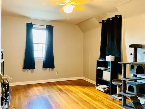 9016 Snow Rd, Parma, OH 44130 photo 13