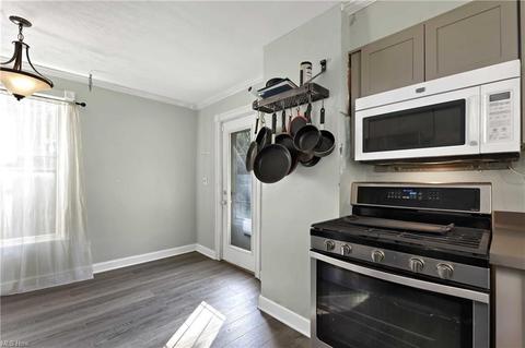 247 Ohio St, Elyria, OH 44035 photo 23