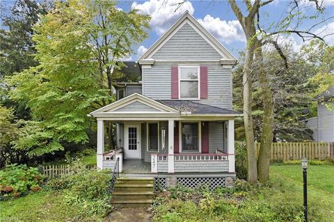 247 Ohio St, Elyria, OH 44035 photo 2