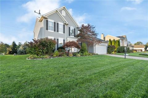 3085 Wickford Ave NW, Canton, OH 44708 photo 2