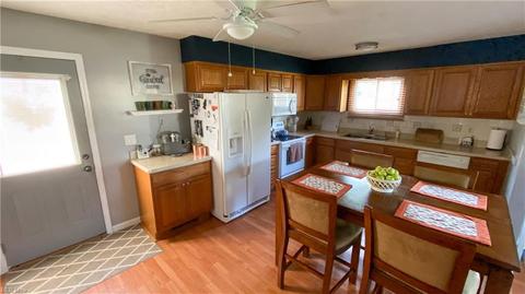 198 Railroad St, Lagrange, OH 44050 photo 5