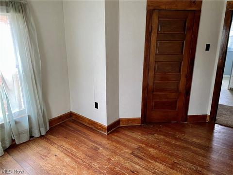 321 Spring St, Dennison, OH 44621 photo 9
