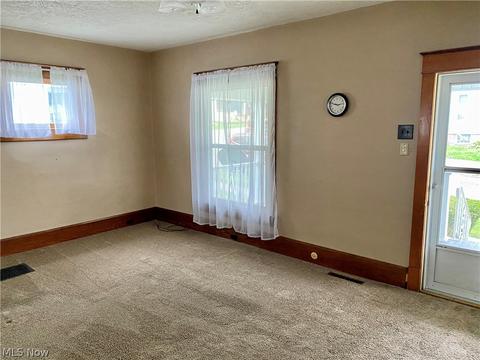 321 Spring St, Dennison, OH 44621 photo 5