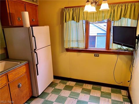 321 Spring St, Dennison, OH 44621 photo 3