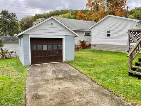 321 Spring St, Dennison, OH 44621 photo 16