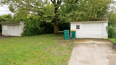 21418 Raymond St, Maple Heights, OH 44137 photo 29