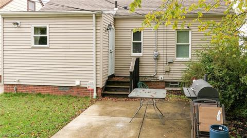 21418 Raymond St, Maple Heights, OH 44137 photo 26