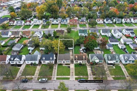 21418 Raymond St, Maple Heights, OH 44137 photo 4