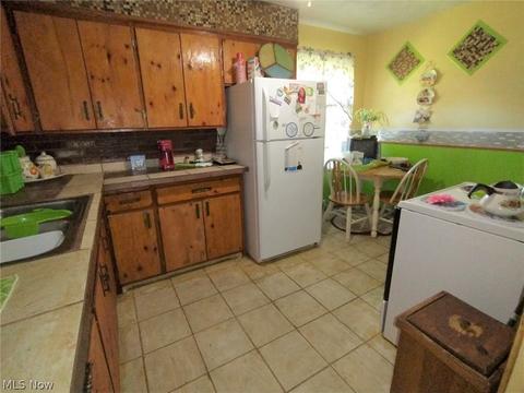 5528 Madison Ave, Ashtabula, OH 44004 photo 5