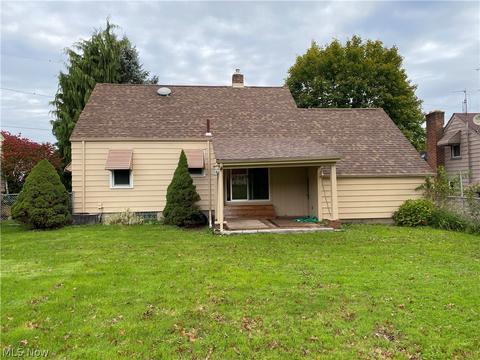 94 Helena Dr, Struthers, OH 44471 photo 15