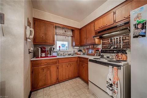 267 E 255th St, Euclid, OH 44132 photo 14