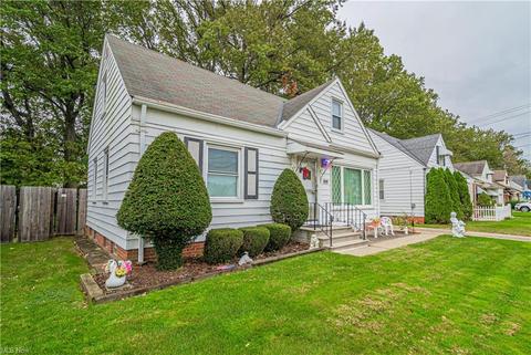267 E 255th St, Euclid, OH 44132 photo 1