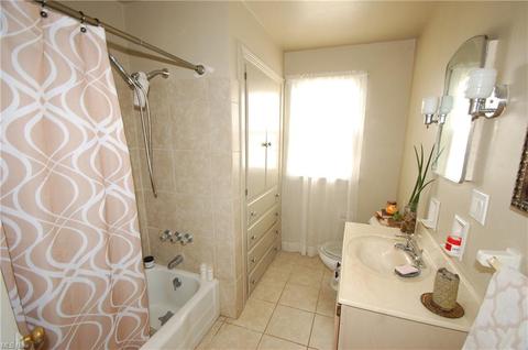 407 Old Shay Ln, Boardman, OH 44512 photo 6