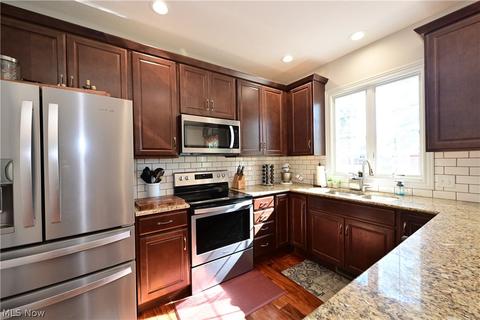 304 Garfield Dr, Lagrange, OH 44050 photo 9