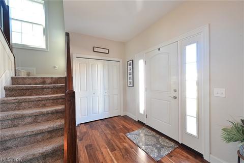 304 Garfield Dr, Lagrange, OH 44050 photo 3
