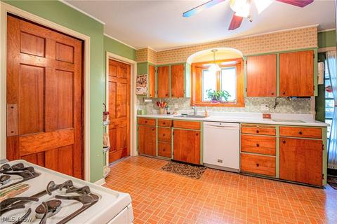 1231 E River St, Elyria, OH 44035 photo 10