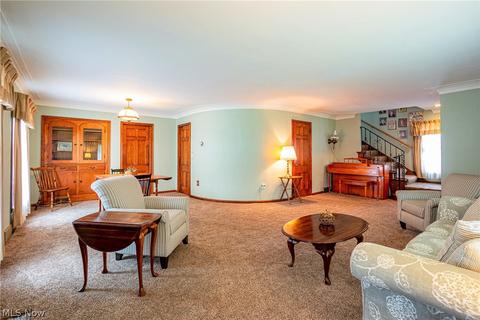 1231 E River St, Elyria, OH 44035 photo 4