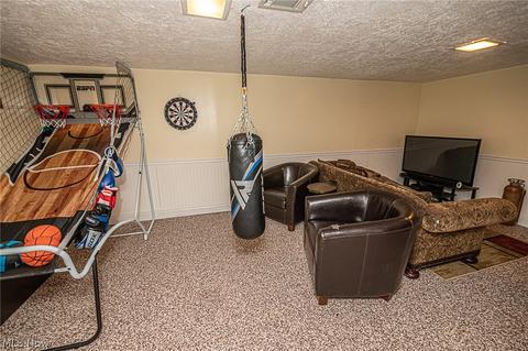 32223 Dickerson Rd, Willowick, OH 44095 photo 24