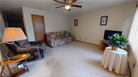 1817 Drenik Dr, Wickliffe, OH 44092 photo 2