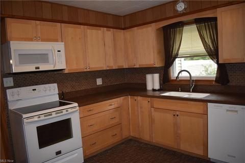 3909 Rosalind Dr, Rootstown, OH 44272 photo 6