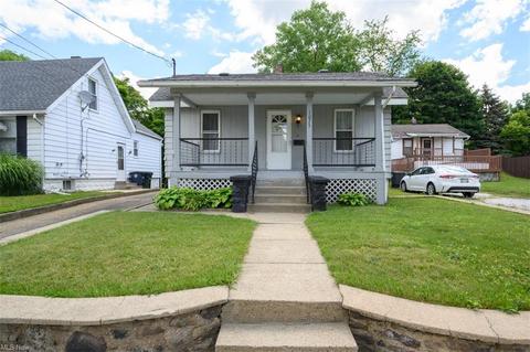 1073 Dayton St, Akron, OH 44310 photo 1