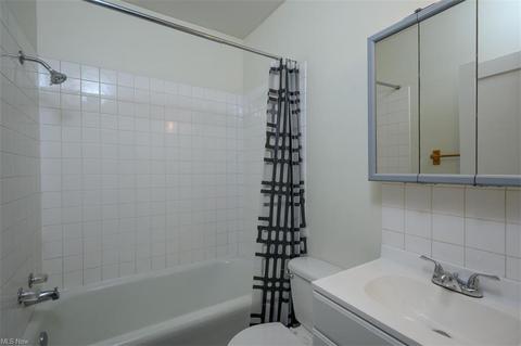 1073 Dayton St, Akron, OH 44310 photo 12