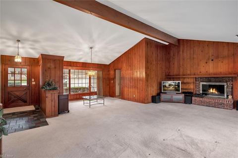 135 Eldridge Rd, Aurora, OH 44202 photo 3