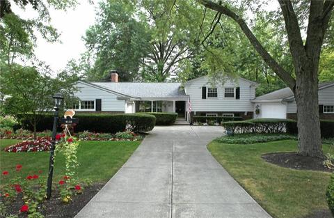 135 Eldridge Rd, Aurora, OH 44202 photo 1