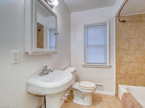 6301 Ridge Rd, Parma, OH 44129 photo 20
