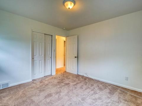 6301 Ridge Rd, Parma, OH 44129 photo 17
