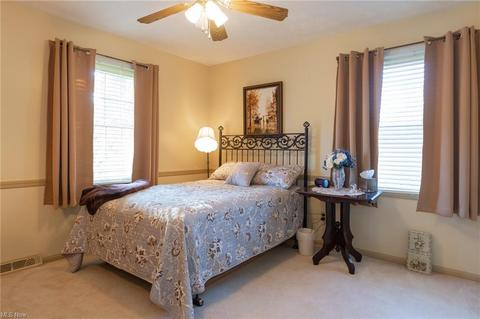 182 Green Garden Dr, Boardman, OH 44512 photo 24