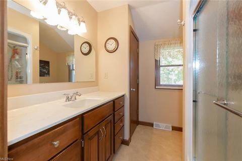 182 Green Garden Dr, Boardman, OH 44512 photo 30