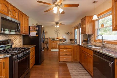 182 Green Garden Dr, Boardman, OH 44512 photo 8