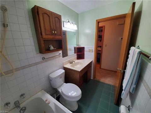 514 Spring St, Struthers, OH 44471 photo 11