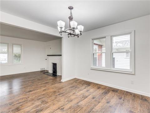 835 Peerless Ave, Akron, OH 44320 photo 10
