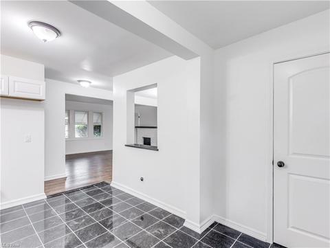 835 Peerless Ave, Akron, OH 44320 photo 13