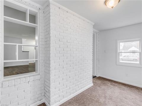 835 Peerless Ave, Akron, OH 44320 photo 8