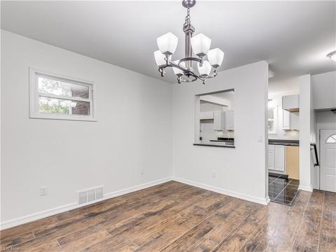 835 Peerless Ave, Akron, OH 44320 photo 9