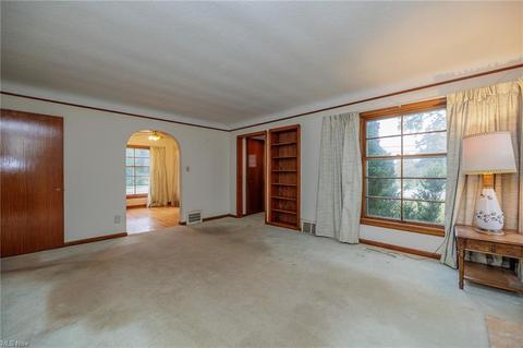 7295 State Rd, Parma, OH 44134 photo 7