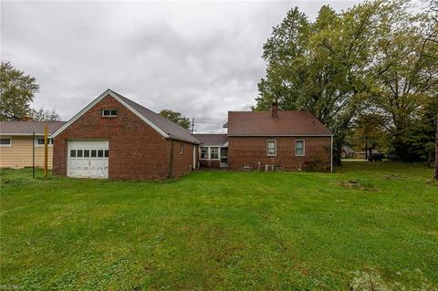 7295 State Rd, Parma, OH 44134 photo 5