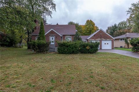 7295 State Rd, Parma, OH 44134 photo 2