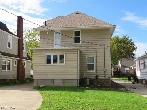 145 Pasadena Ave, Elyria, OH 44035 photo 3