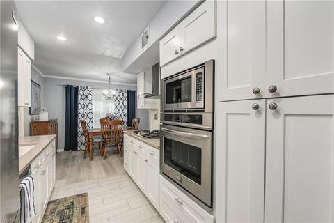 222 Colgate Ave, Elyria, OH 44035 photo 10